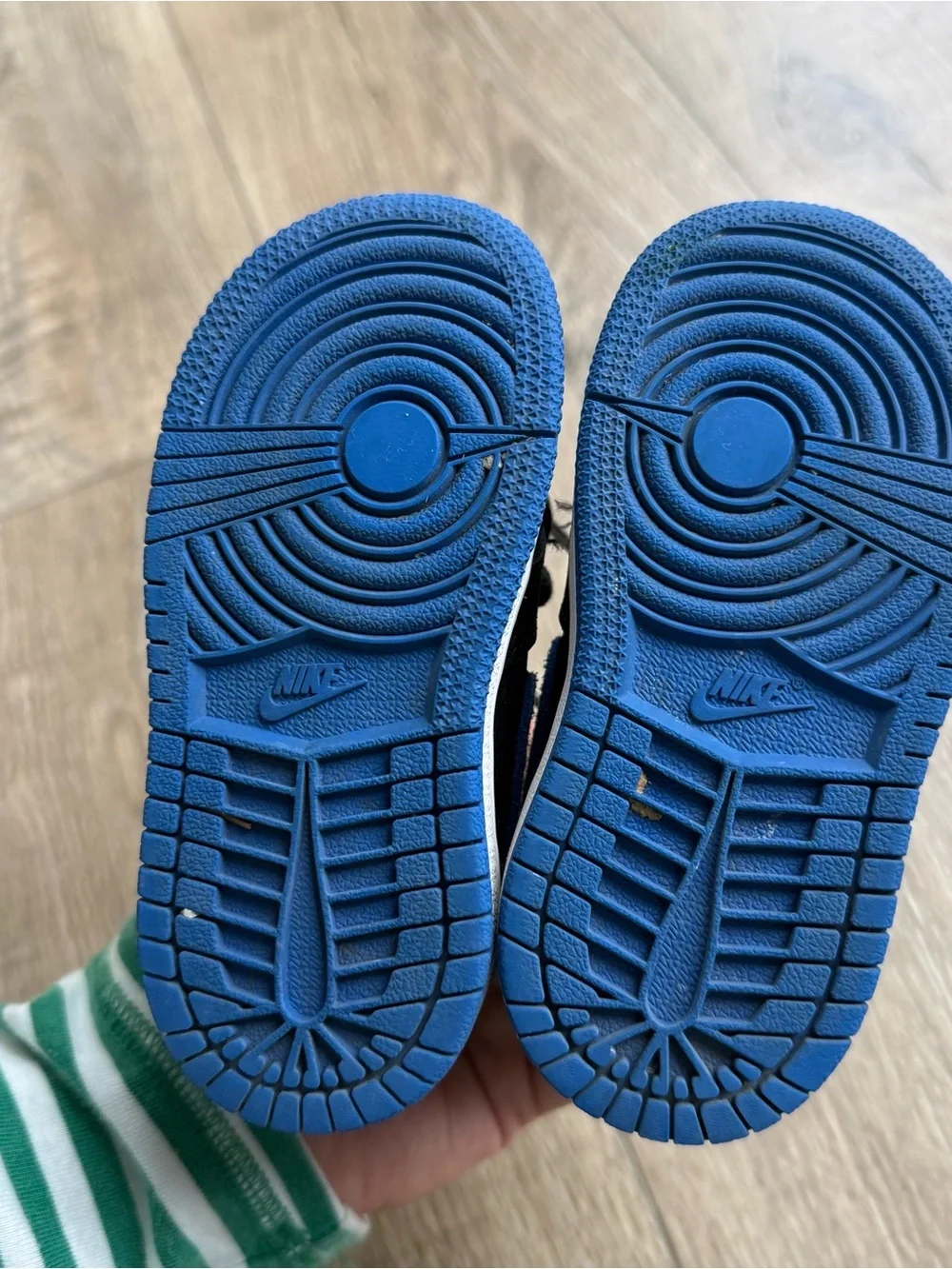 Jordan 1 retro high royal blue sneakers toddler baby boy 6C shoes